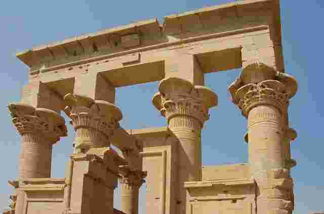 Banksy
Is
Robin
from
Bristol
and
I
Am
Devastated
on
Behalf
of
Common
Sense